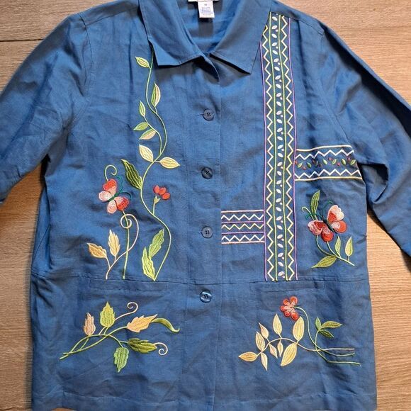 Susan Graver Grannycore Embroidered Linen Floral Butterfly Top Medium Blue/Multi - Picture 8 of 15